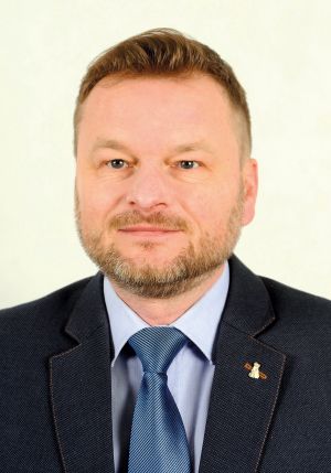 Marcin Jagła - zdjęcie portretowe
          